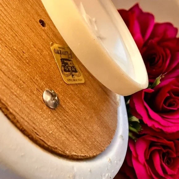 Vintage Flambro Fine Porcelain Rotating Music Box With Little Girl Taiwan - Picture 11 of 11